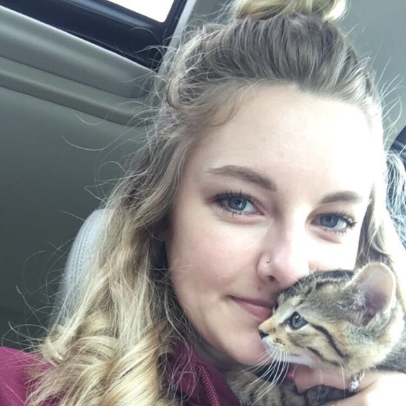 Meet your Posher, Kallie - Picture 1 of 1